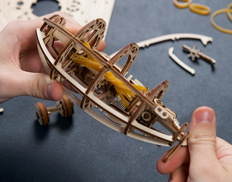 Ugears Steampunk Airship - 3