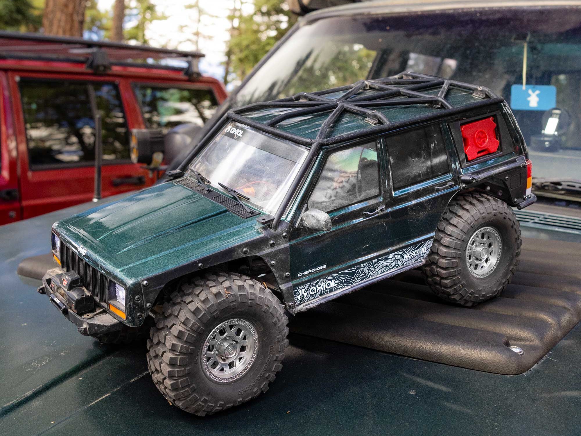 Axial AXI-2037T1 1/10 SCX10 III Jeep Cherokee XJ 4X4 RTR Borstad Rock Crawler, Grön - 26