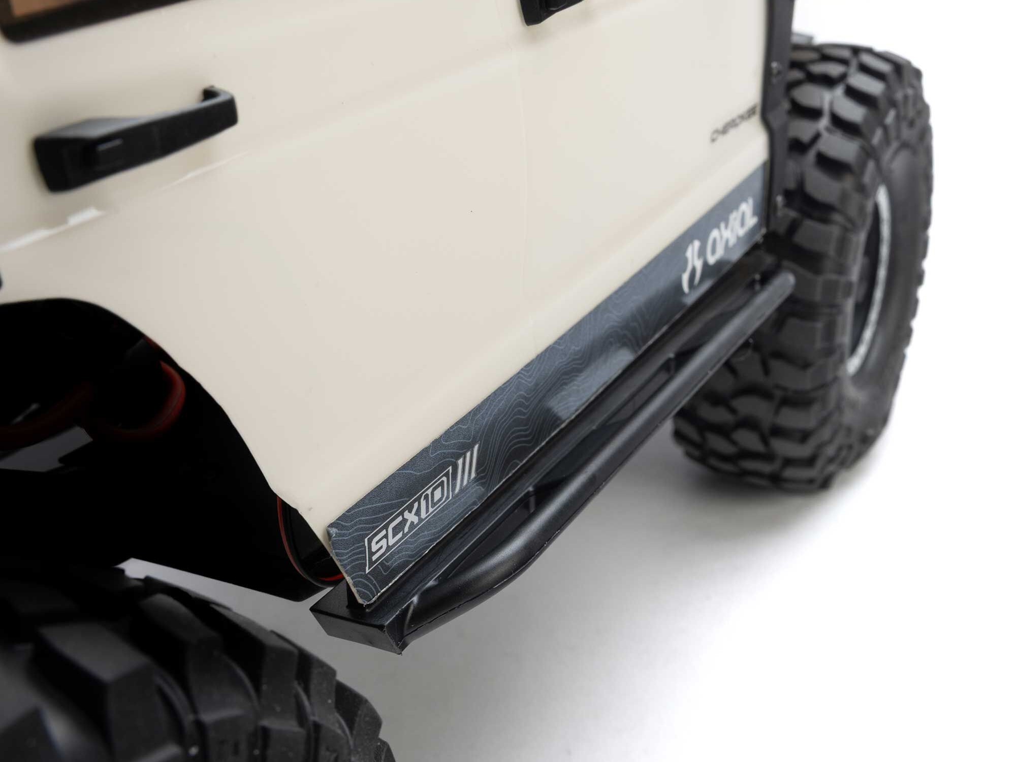 Axial AXI-2037T2 1/10 SCX10 III Jeep Cherokee XJ 4X4 RTR Brushed Rock Crawler, White - 20