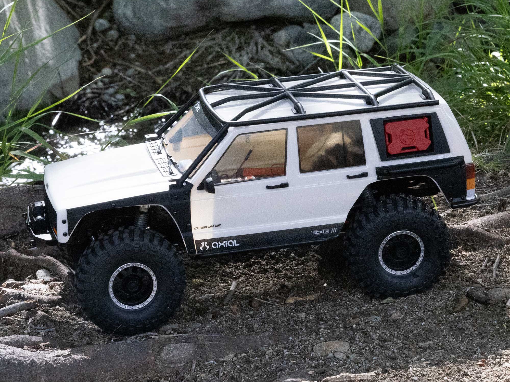 Axial AXI-2037T2 1/10 SCX10 III Jeep Cherokee XJ 4X4 RTR Brushed Rock Crawler, White - 29
