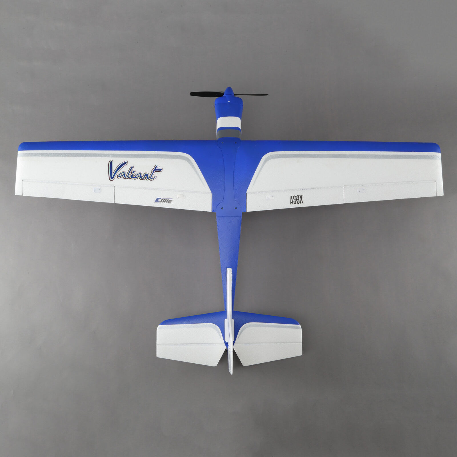 E-flite Valiant 1.3m BNF Basic with AS3X and SAFE Select - 4