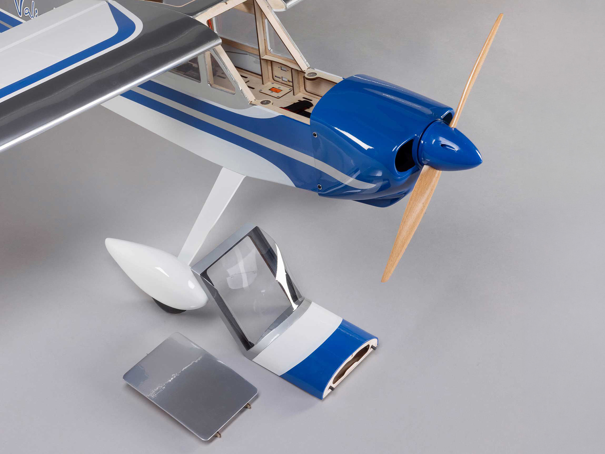 Hangar 9 Valiant 20cc ARF, 86.5" - 29
