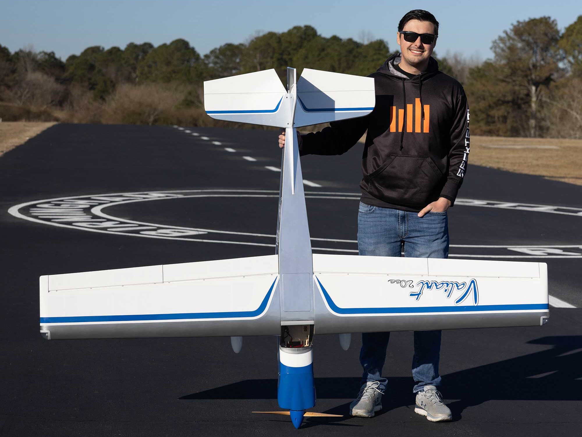 Hangar 9 Valiant 20cc ARF, 86.5" - 15
