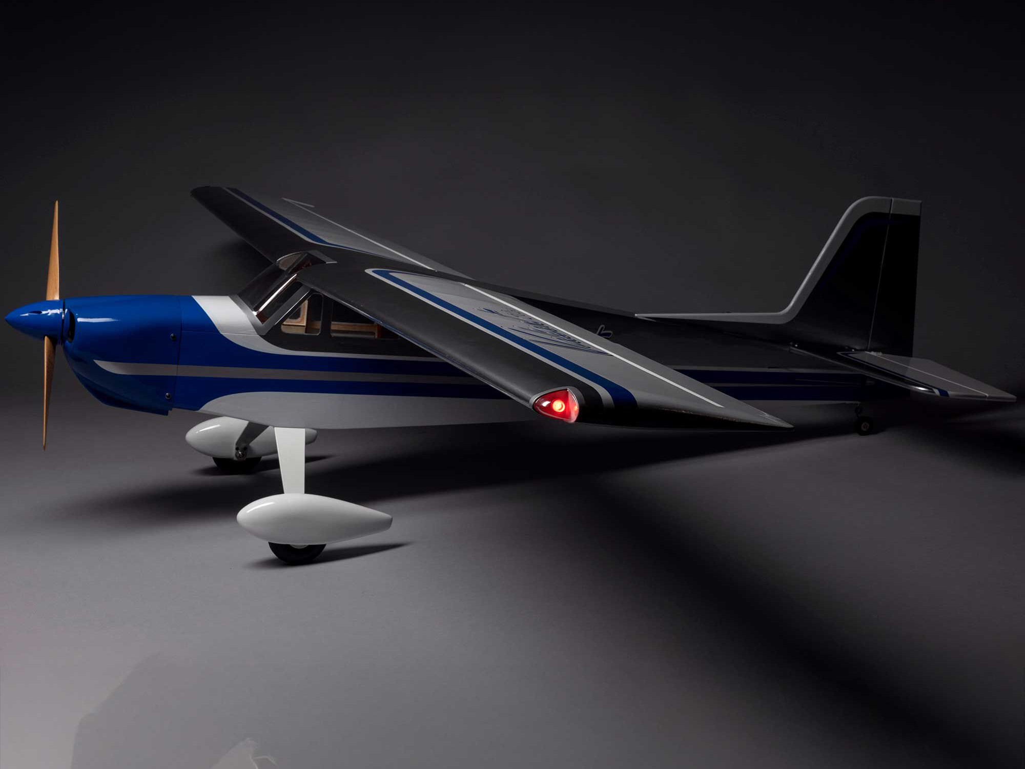 Hangar 9 Valiant 20cc ARF, 86.5" - 40