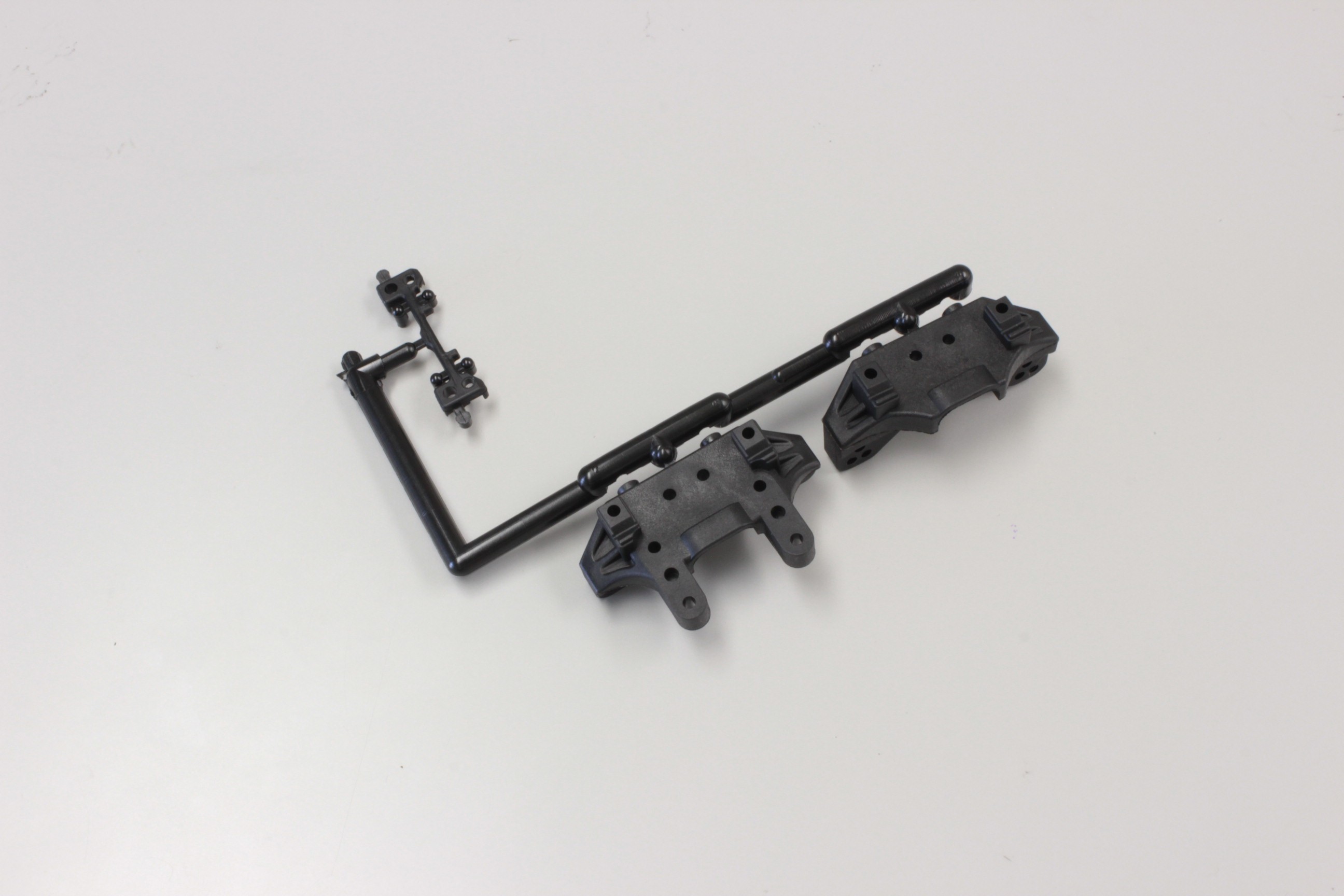 Kyosho UM740 REAR BULK HEAD ULTIMA RB6.6-RB7 LD