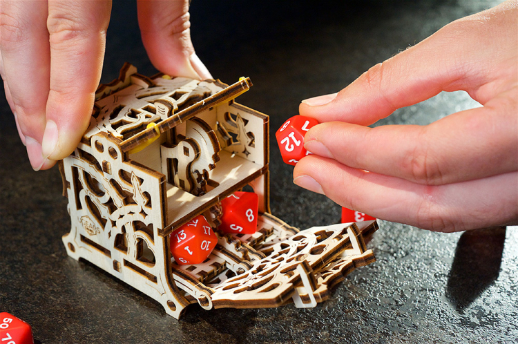 Ugears Dice Keeper - 7