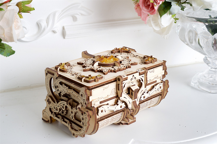 Ugears Amber Box - 10
