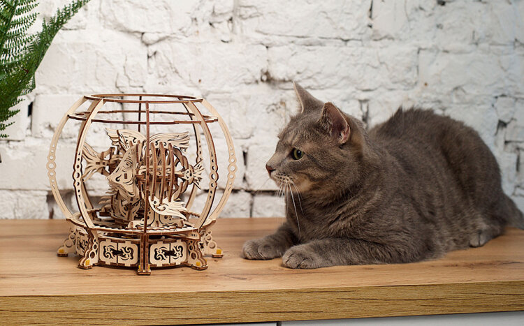 Ugears Mechanical Aquarium - 10
