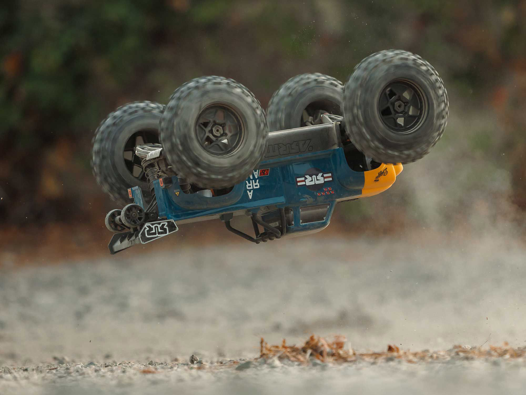 Arrma ARA8611V6T2 1/8 NOTORIOUS 6S 4X4 RTR Brushless Stunt Truck, Blue - 17