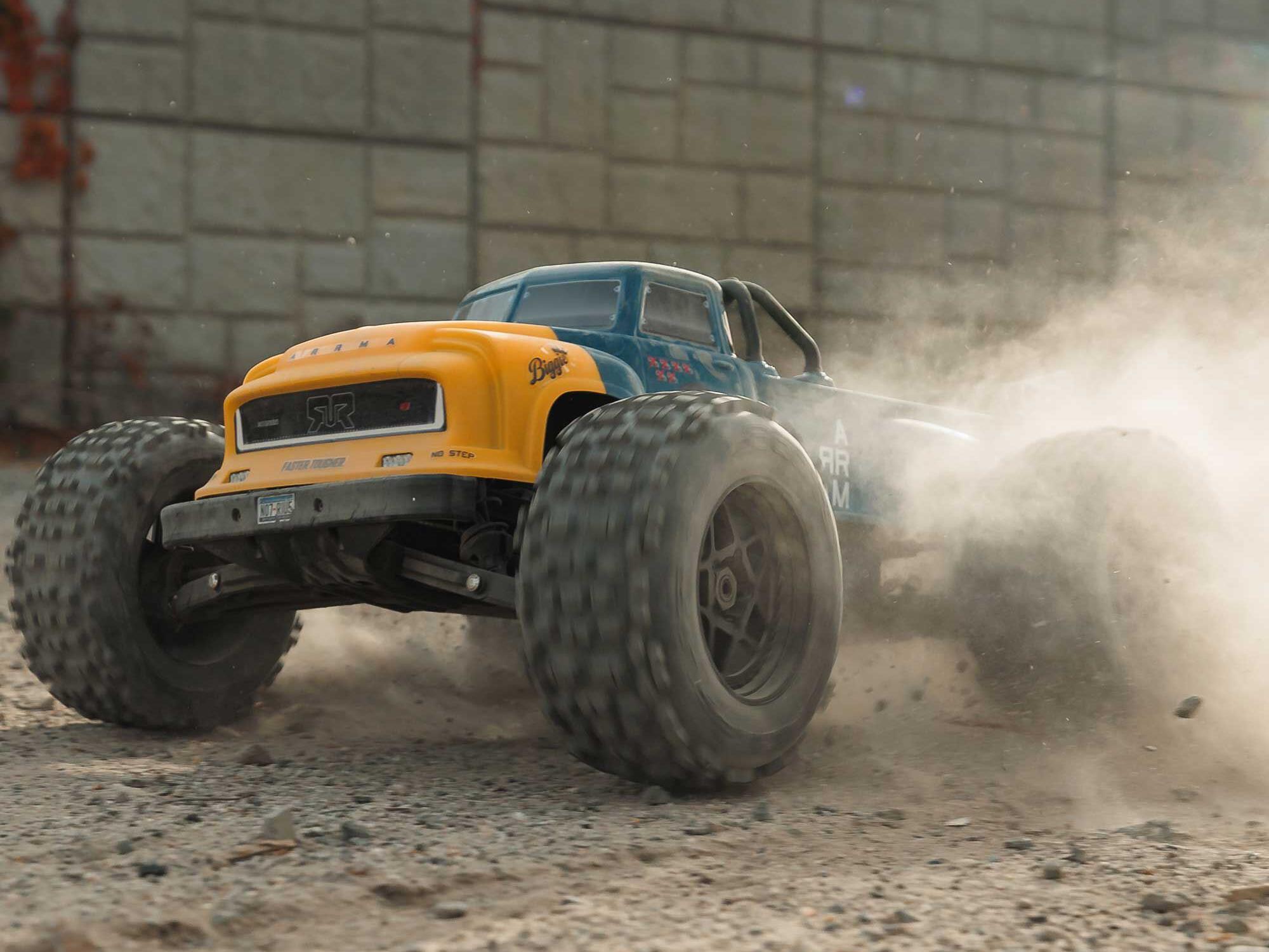Arrma ARA8611V6T2 1/8 NOTORIOUS 6S 4X4 RTR Brushless Stunt Truck, Blue - 19