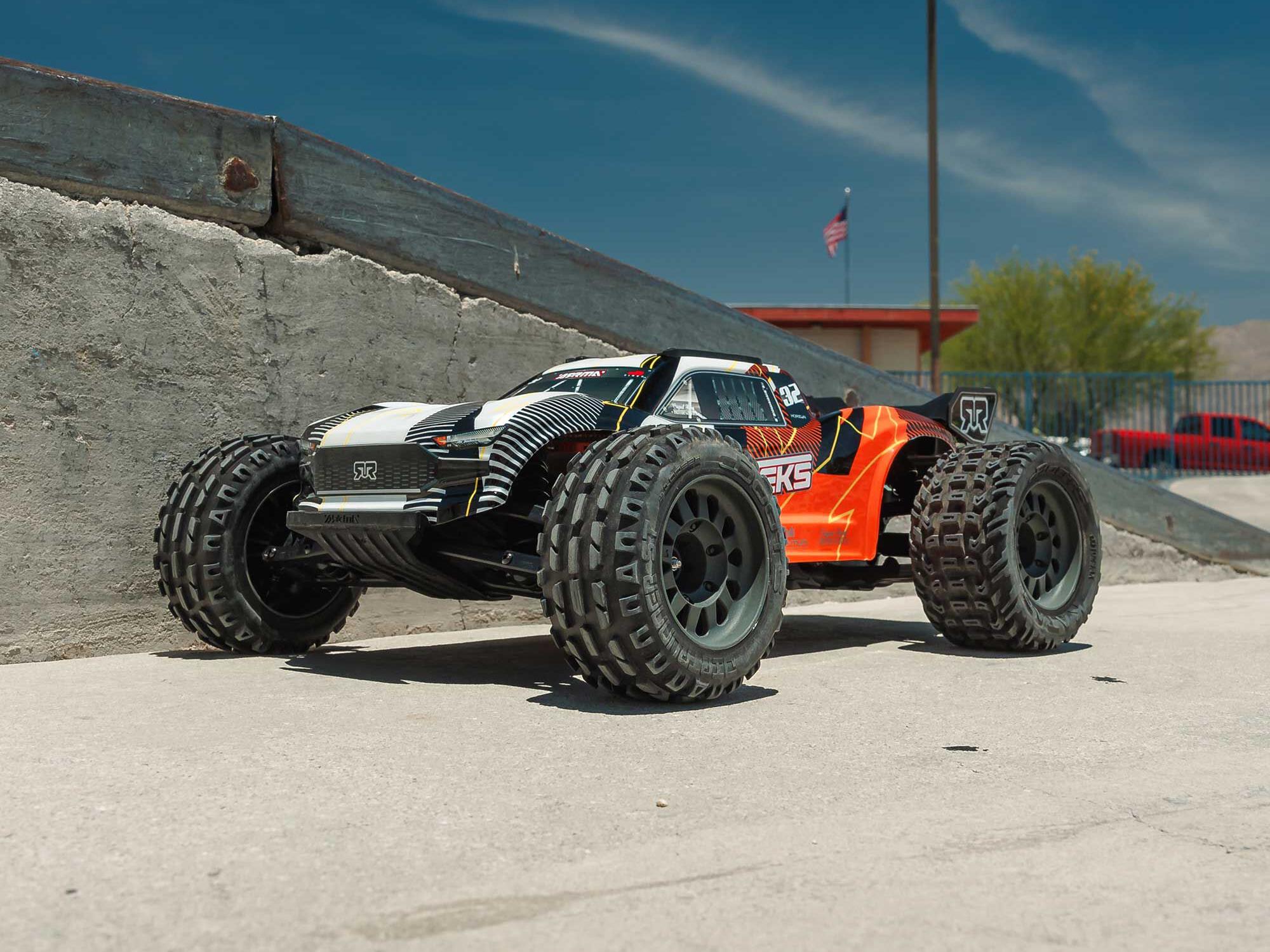 Arrma ARA3205ST1 1/10 VORTEKS 2WD RTR Brushed Stadium Truck (Battery & Charger Included), Orange - 14