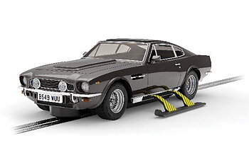 SCALEXTRIC C4239 James Bond Aston Martin V8 - The Living Daylights