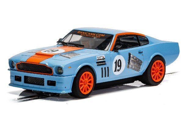 SCALEXTRIC C4209 Aston Martin V8 - Gulf Edition - Rikki Cann Racing