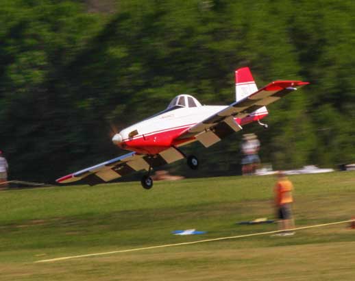 Extreme Flight Turbo Duster 65 Red/White - 2