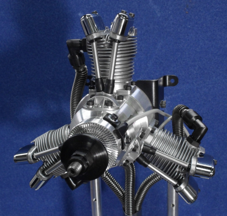 Saito FG-33R3 33cc 4-takts 3-cyl Stjärnmotor Bensin - 3