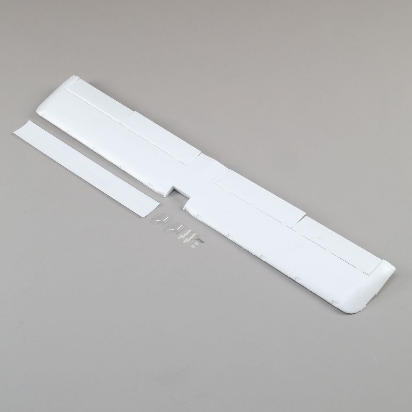 E-flite Wing with hardware/pushrods: UMX Timber