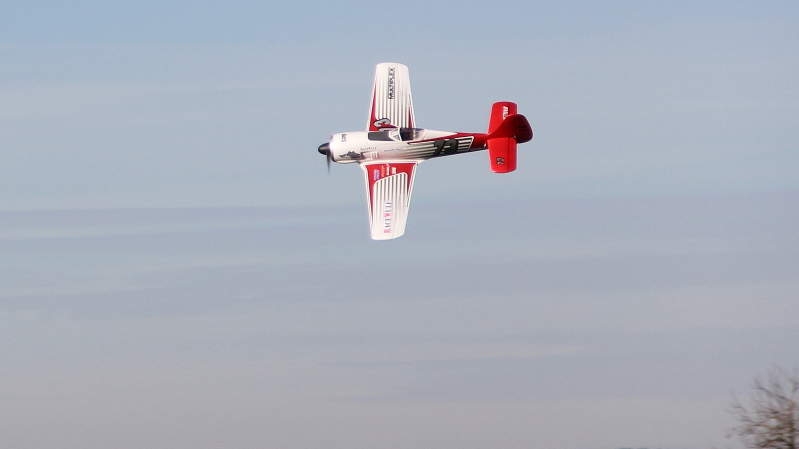 Multiplex RaceWulf RR - 18