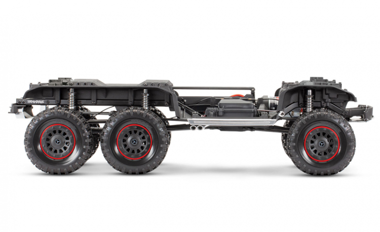 Traxxas TRX-6 Mercedes-Benz G63 AMG 6X6 TQi RTR Clipless Silver - 11