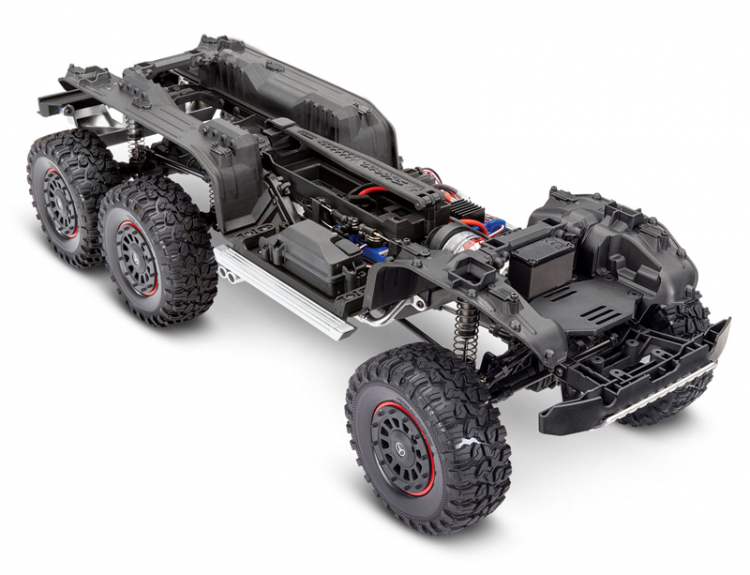 Traxxas TRX-6 Mercedes-Benz G63 AMG 6X6 TQi RTR Clipless Silver - 9