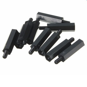 M3x10 Nylon distans Svart 10st