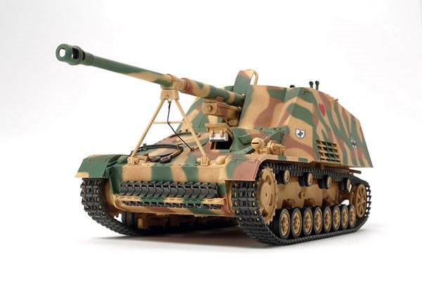 Tamiya 35335 1/35 Nashorn Heavy Tank Destroyer - German