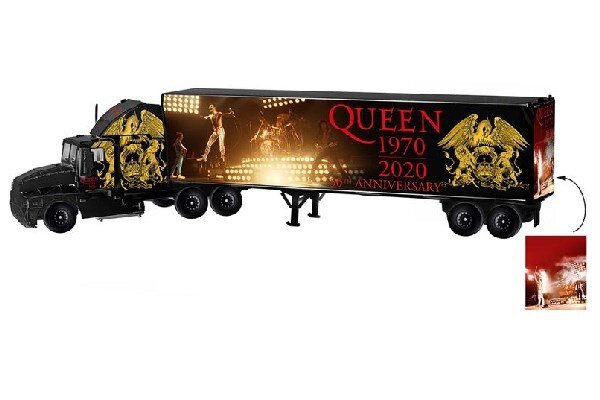 Revell 230 3D Puzzle QUEEN Tour Truck - 50th Anniversary