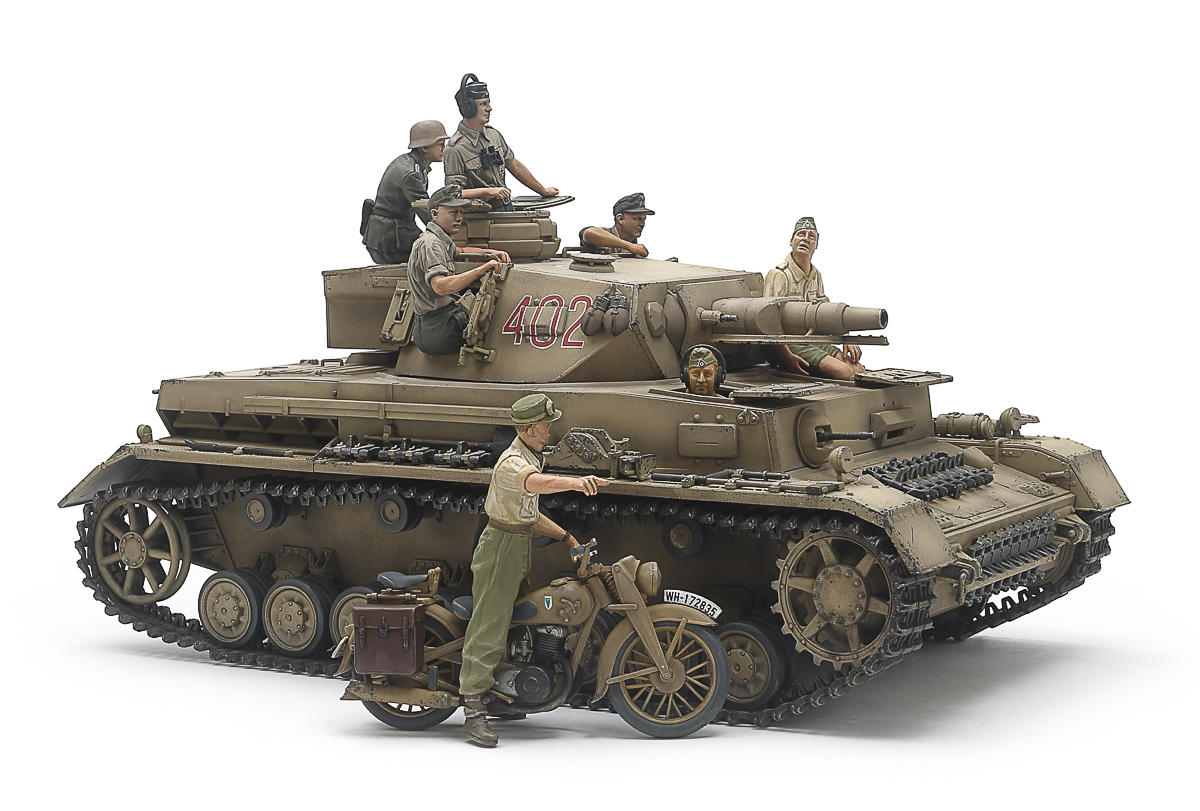 Tamiya 25208 1/35 German Tank Panzerkampfwagen IV Ausf.F