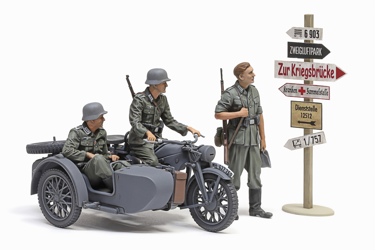 Tamiya 35384 1/35 German KS600 Motorcycle & Sidecar