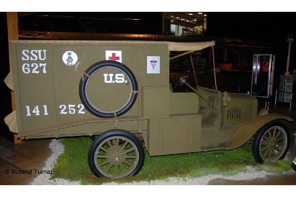 Revell 3285 Model T 1917 Ambulance