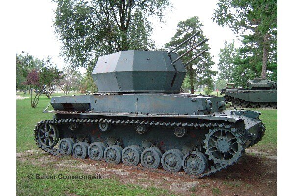 Revell 3296 1:35 Flakpanzer IV Wirbelwind