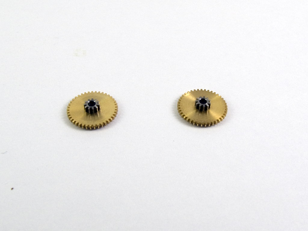 Servo Metal Gears No. 2 & No. 3 (For DS95)