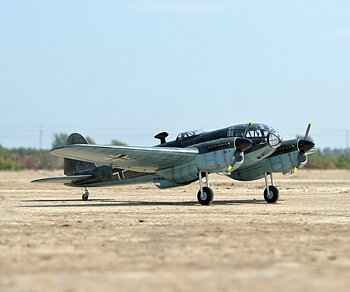 Black Horse Heinkel HE 111 20cc 2500mm spv. med ellandställ