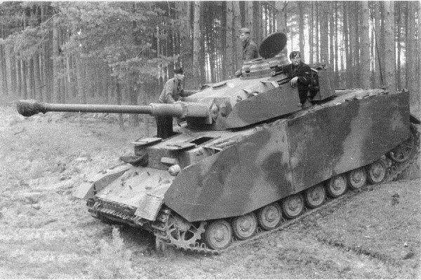 Revell 3333 1:35 Panzer IV Ausf. H