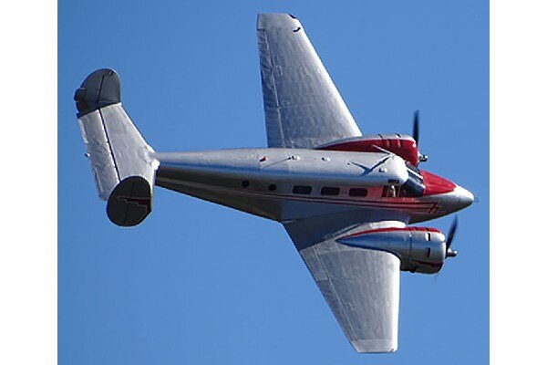 Revell 3811 Beechcraft Model 18 1:48