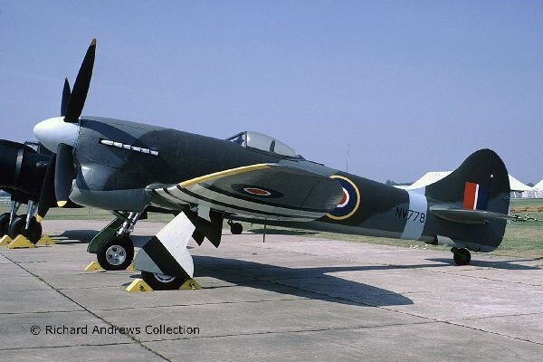 Revell 3851 1:32 Hawker Tempest V