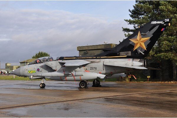 Revell 3853 1:48 Tornado GR.4 'Farewell'