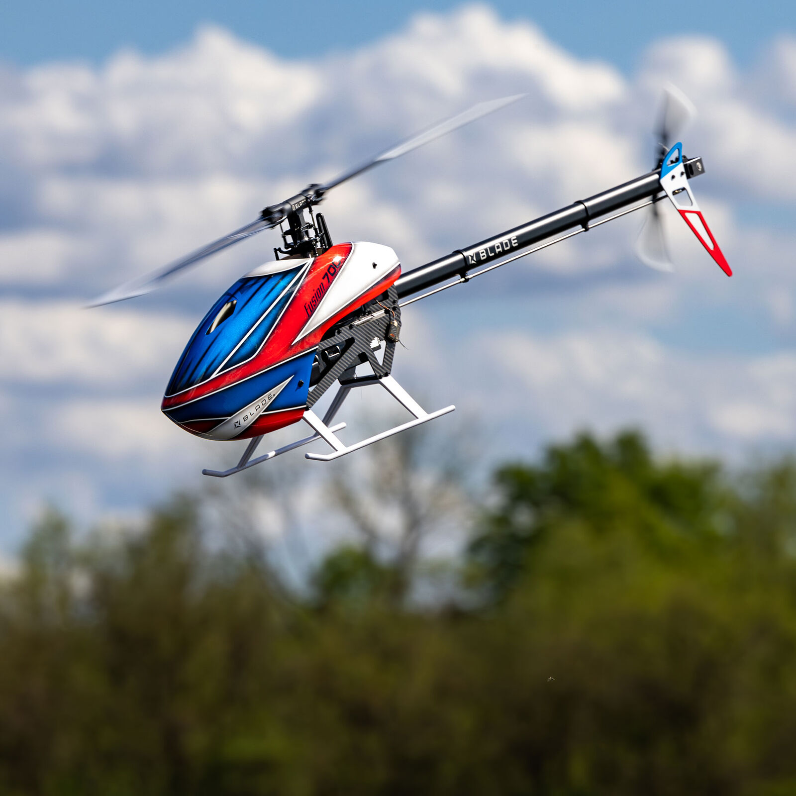Blade Fusion 700 Kit with Motor and Blades - 9