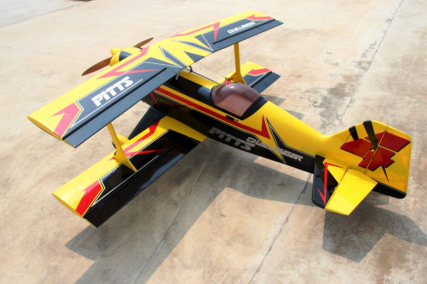 Pilot RC Pitts Challenger Bipe 87 120cc