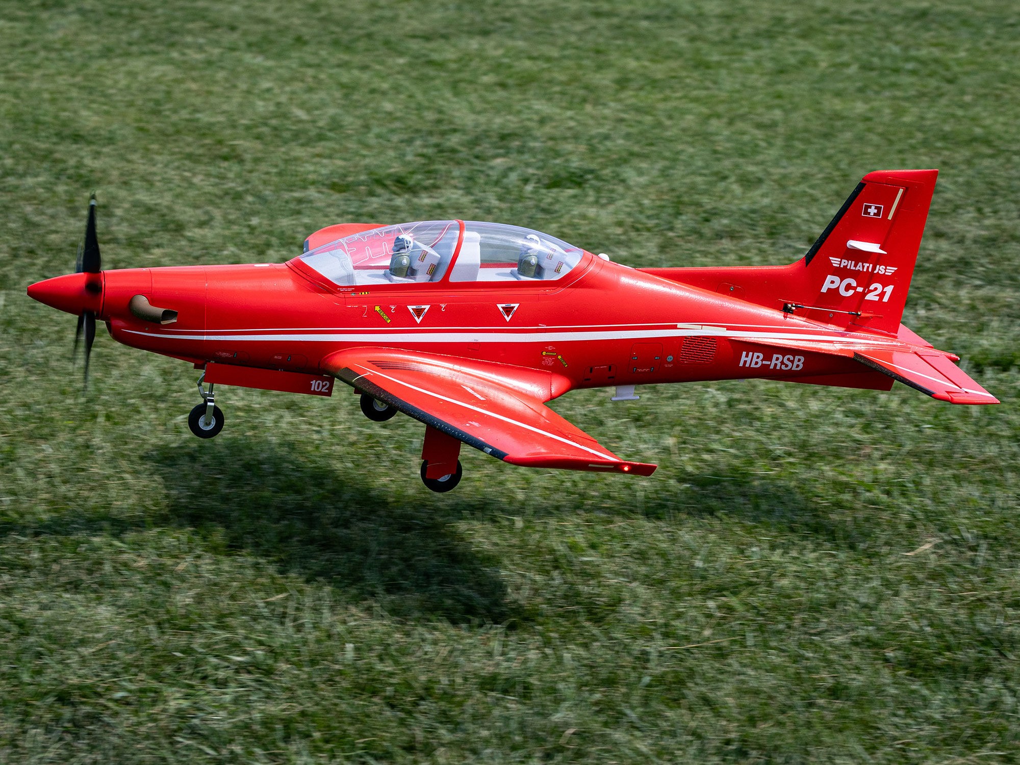 E-Flite EFL14950 Pilatus PC-21 1.3m BNF Basic with AS3X+ and SAFE Select - 2