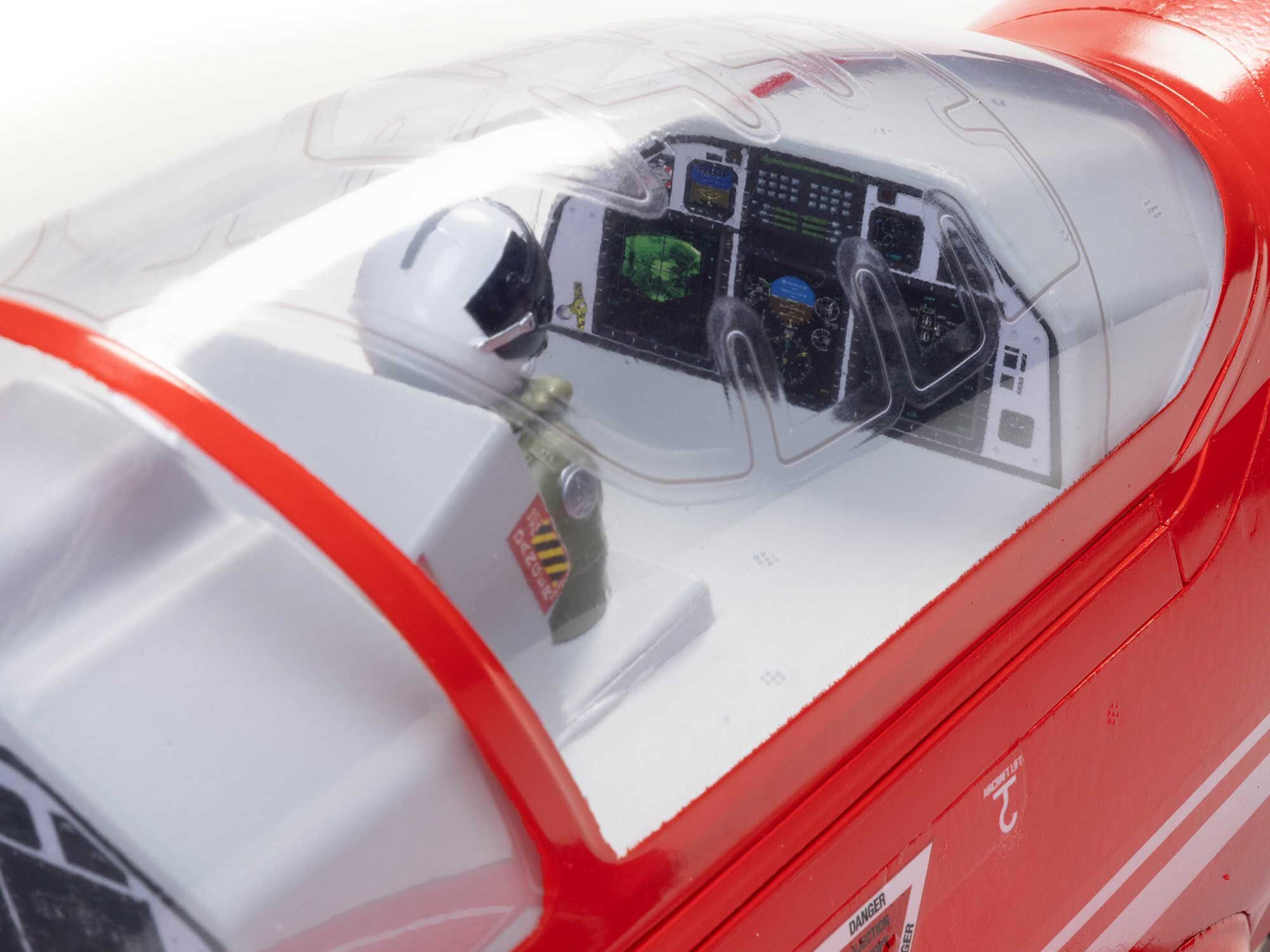 E-Flite EFL14950 Pilatus PC-21 1.3m BNF Basic with AS3X+ and SAFE Select - 13