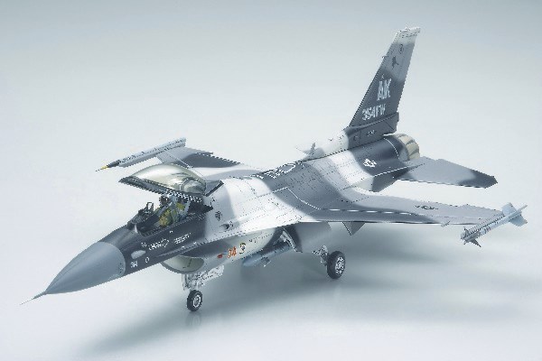 TAMIYA 61106 1/48 F-16C/N Aggressor / Adversary