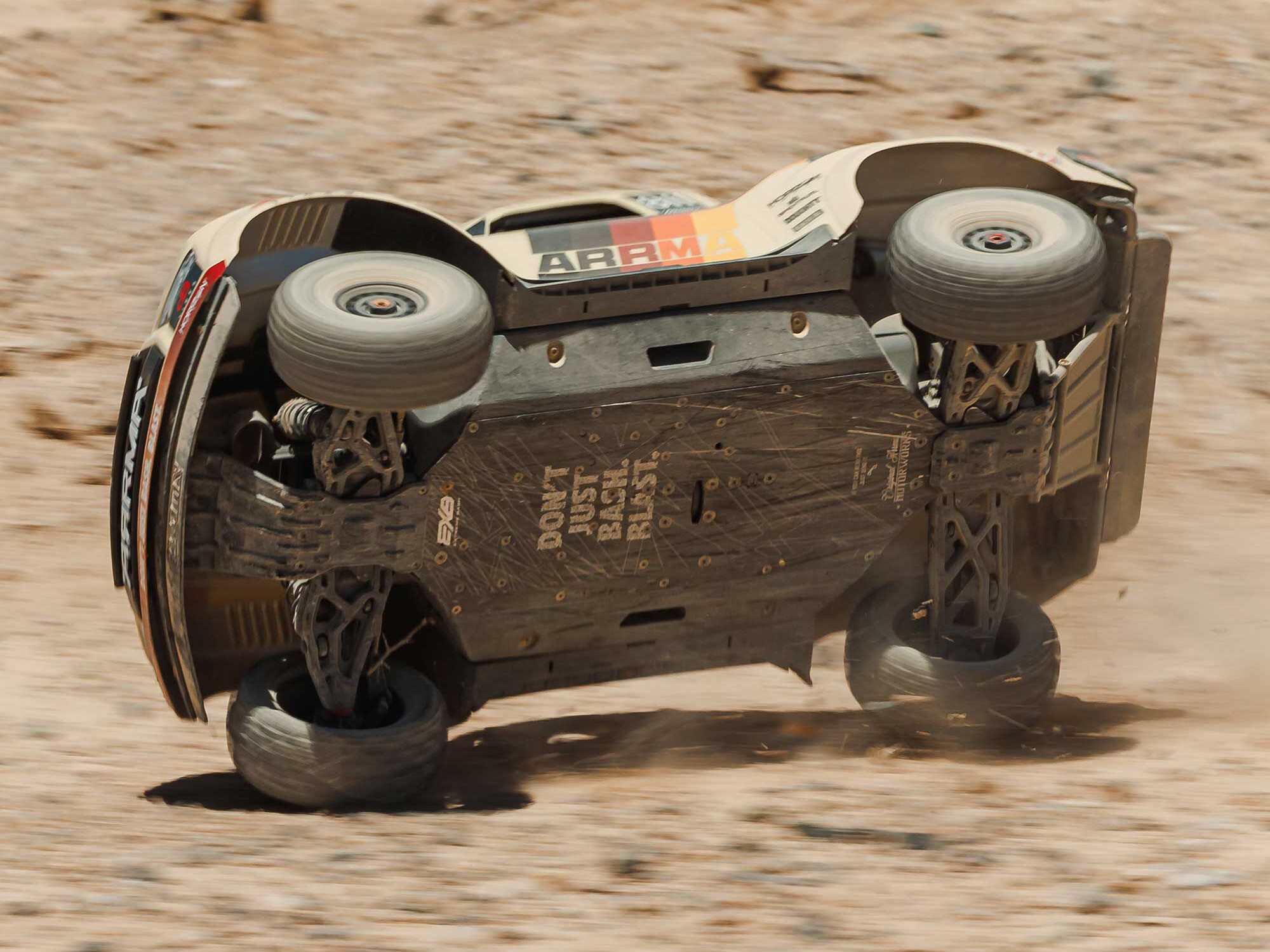 ARRMA 1/7 MOJAVE 6S 4X4 RTR Brushless Desert Truck, Beige - 26