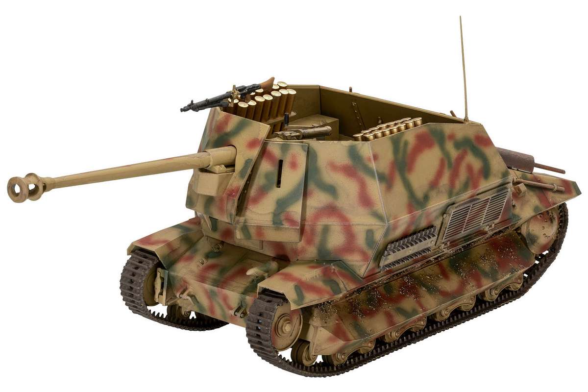 Revell 3292 Marder I on FCM 36 base