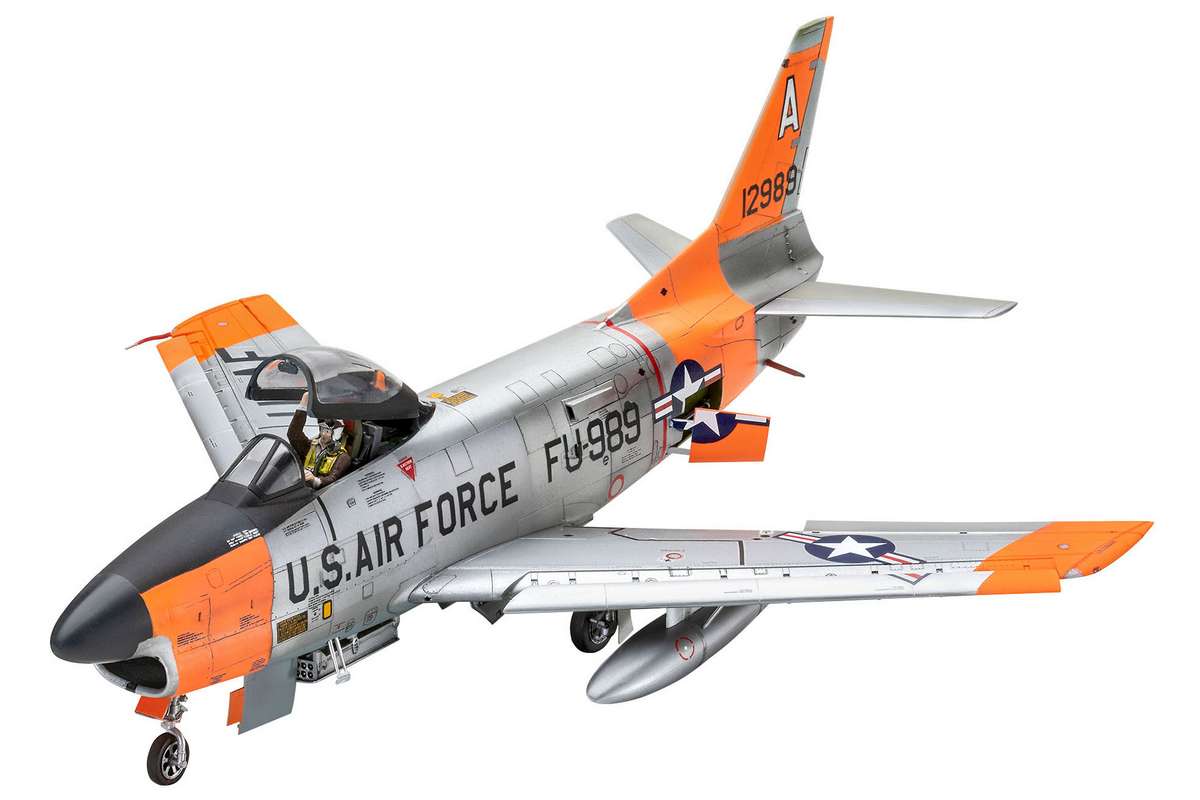 Revell 3832 F-86D Dog Sabre