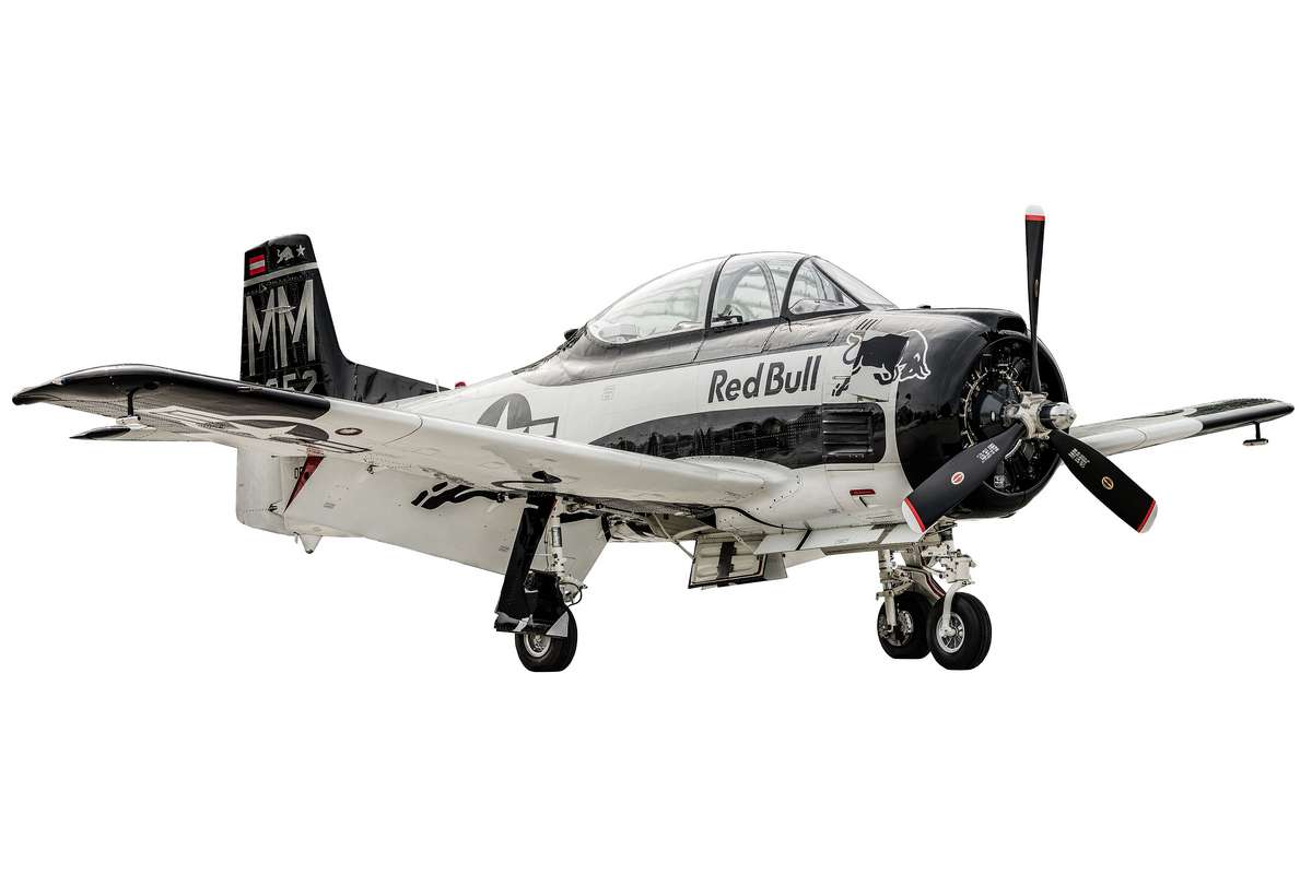 Revell 5635 Gift Set T-28B Trojan: Flying Bulls 1:48