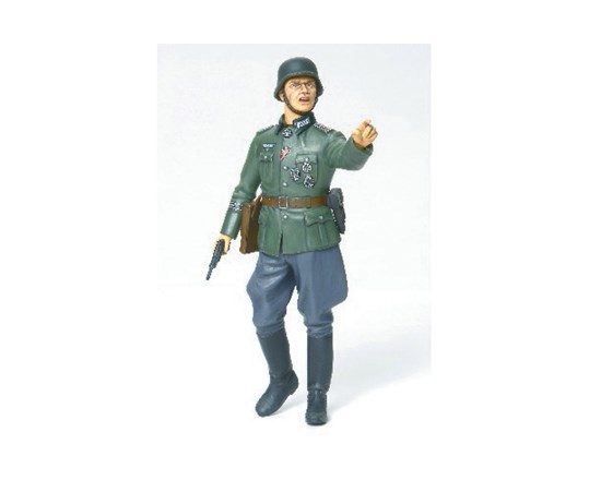 TAMIYA 36313 1/16 German field commander - 2