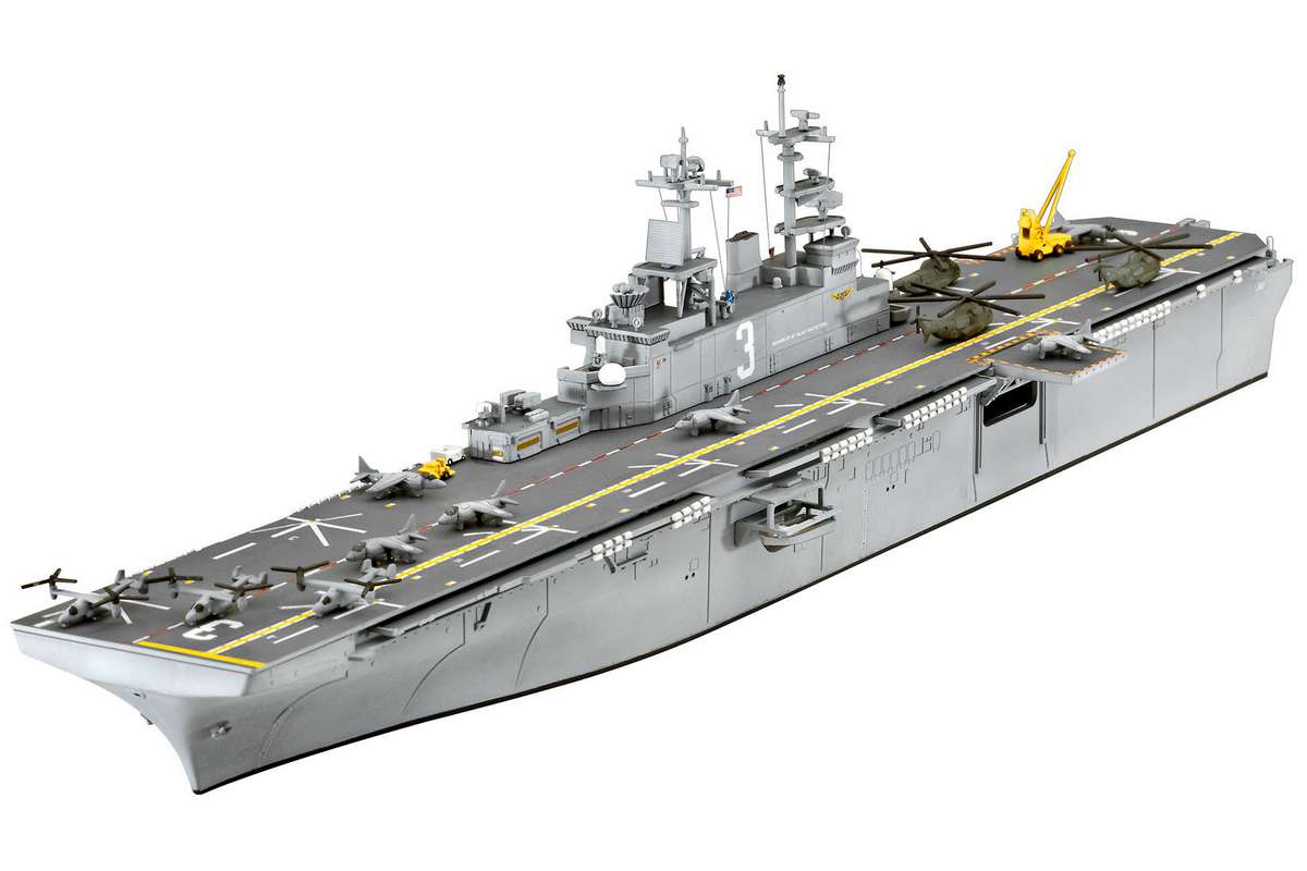 Revell 65178 Model Set Assault Carrier USS WASP CLASS