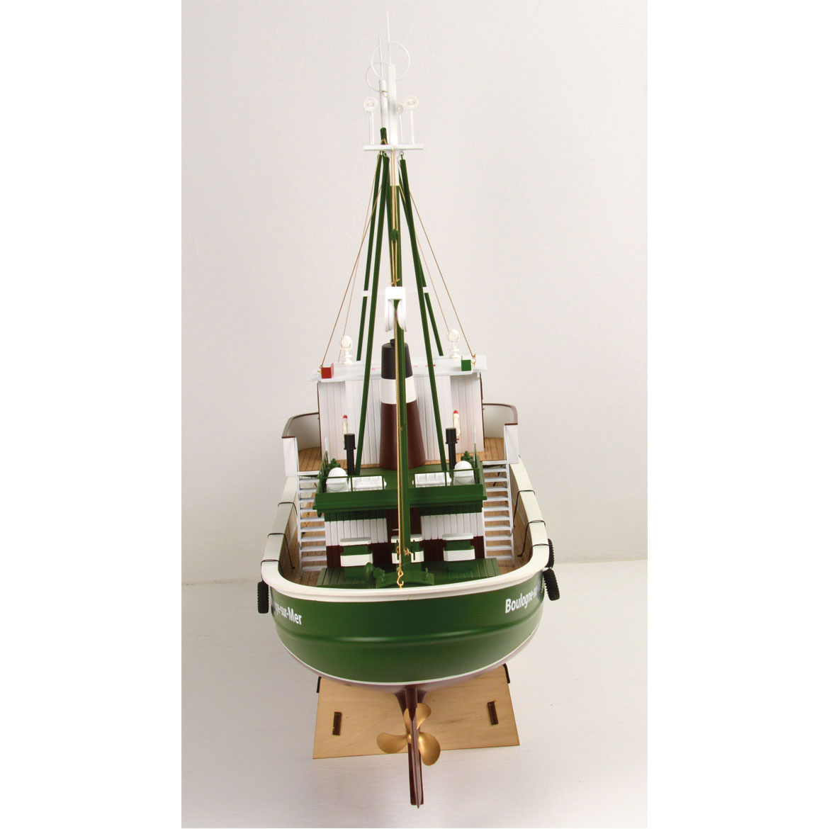 ROBBE ELCANO II FISHING CUTTER 1:25 - 5