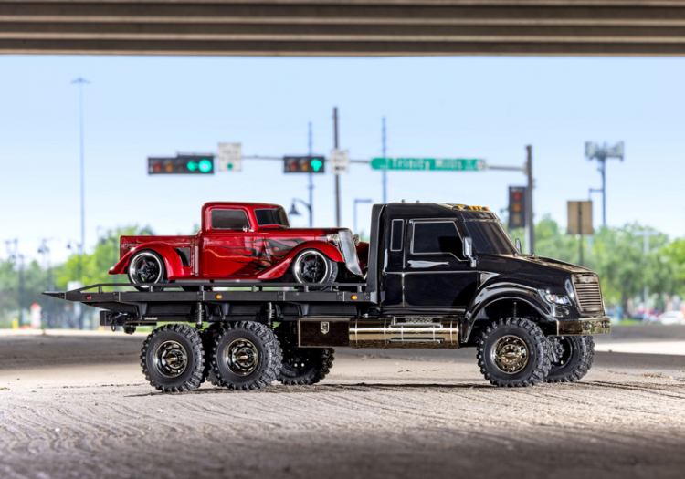 TRX-6 Ultimate RC Hauler 6x6 TQi Black - 14