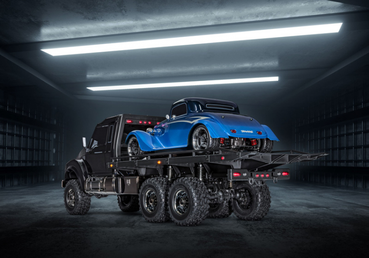 TRX-6 Ultimate RC Hauler 6x6 TQi Black - 7